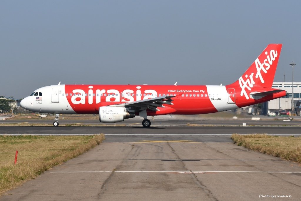 AirAsia A320-216(9M-AQA)@RCTP_1_20170217.jpg