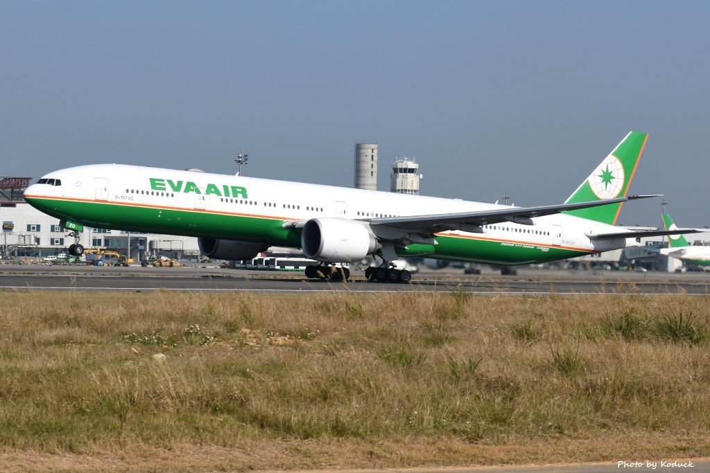 EVA Air B777-35E(ER)(B-16720)@RCTP_1_20170217.jpg