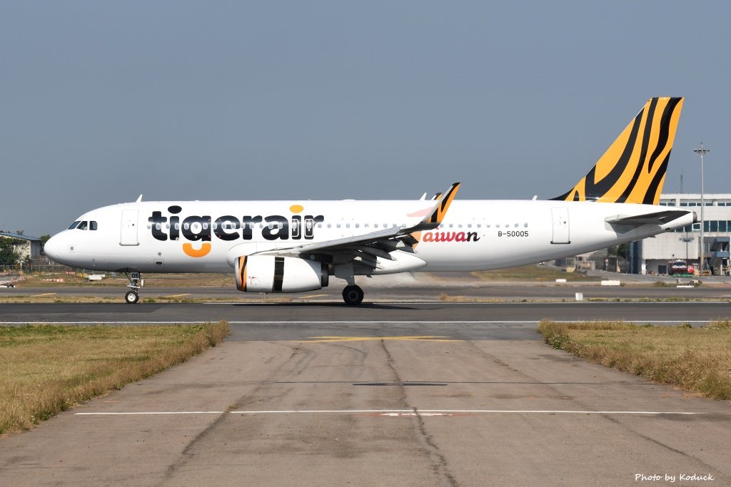 Tigerair Taiwan A320-232(WL)(B-50005)@RCP_1_20170217.jpg