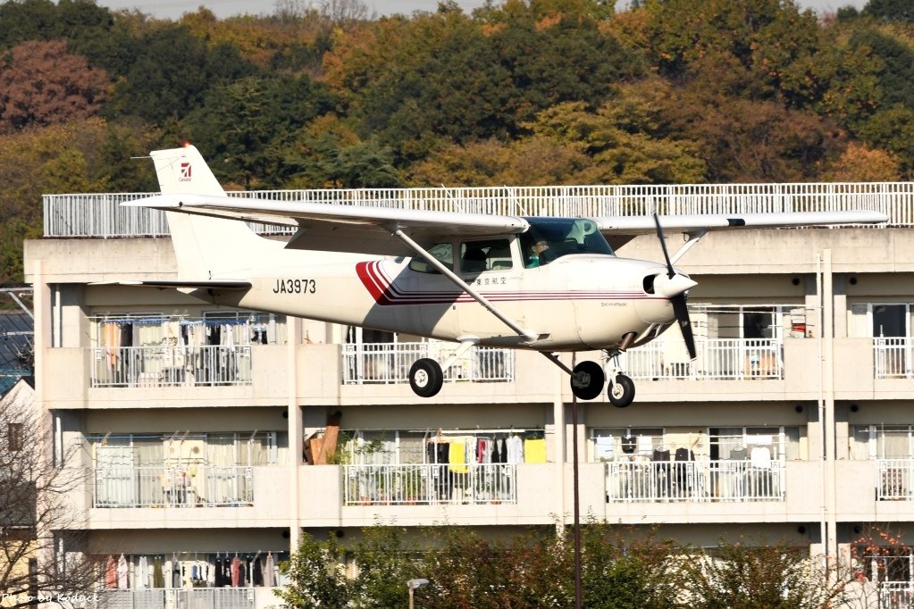 Cessna 172P Skyhawk(JA3973)@RJTF_2_20161125.jpg