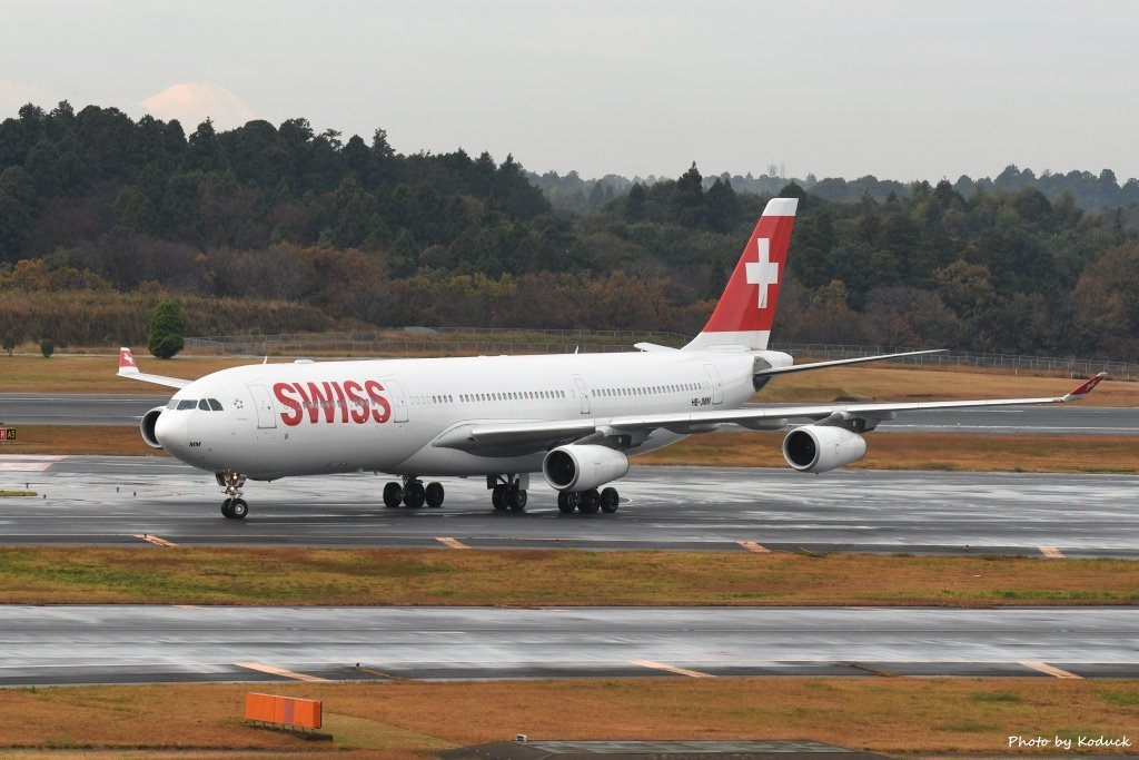 Swiss A340-313(HB-JMM)@NRT_1_20161128.jpg