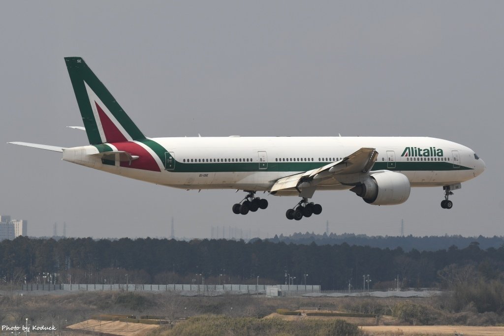 Alitalia B777-243ER(EI-ISE)@NRT_1_20170305.jpg