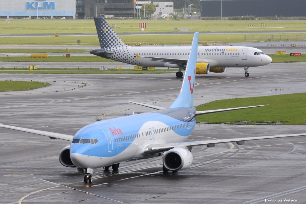 Arke B737-8K5(WL)(PH-TFB)@AMS_1_20140818.jpg