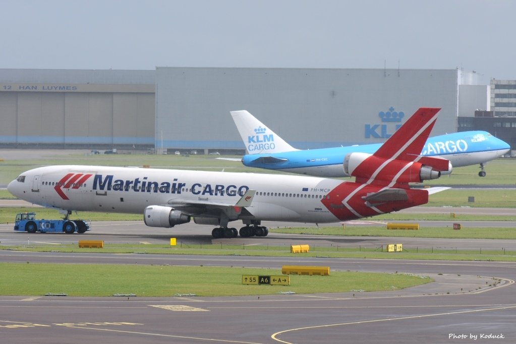 Martinair Holland McDonnell Douglas MD-11F(PH-MCP)@AMS_2_20140818.jpg