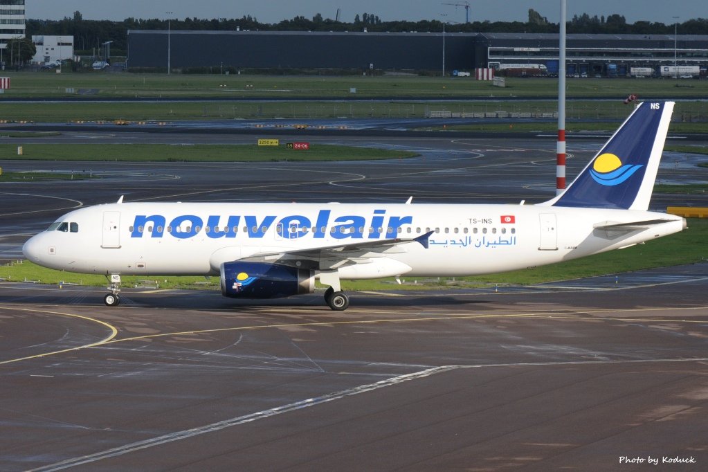 Nouvelair Tunisie Airbus A232(TS-INS)@AMS_1_20140819.jpg