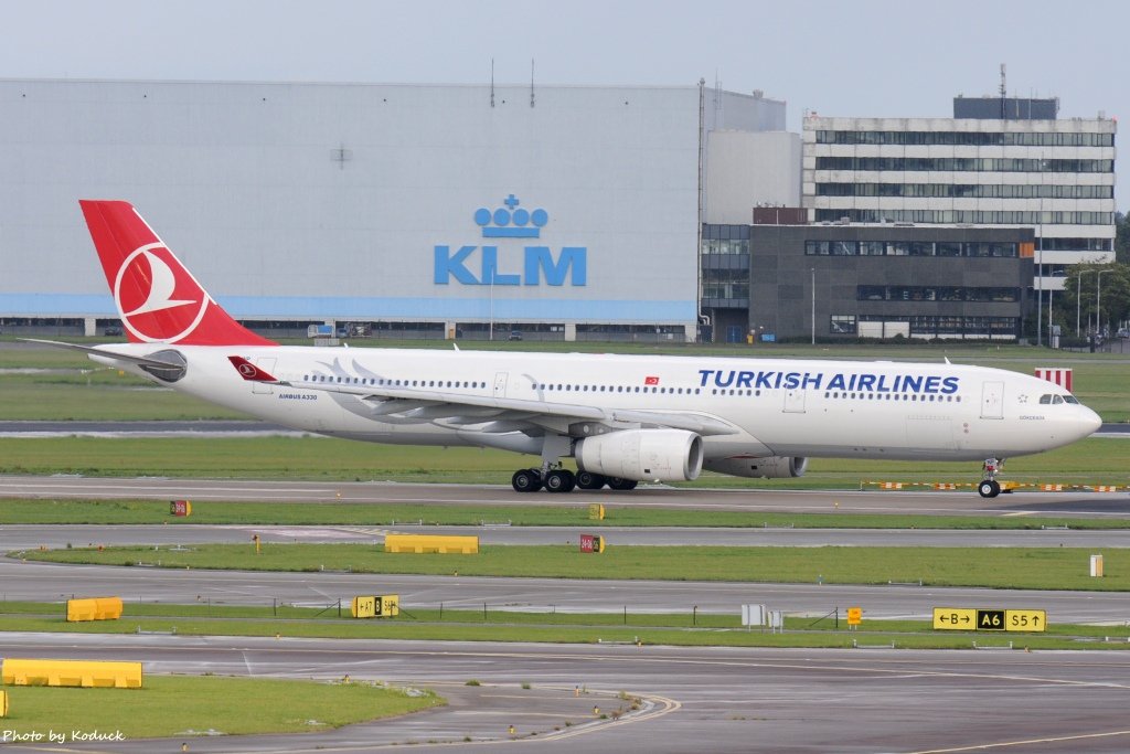 Turkish Airlines A330-343(TC-JNP)@AMS_1_20140819.jpg