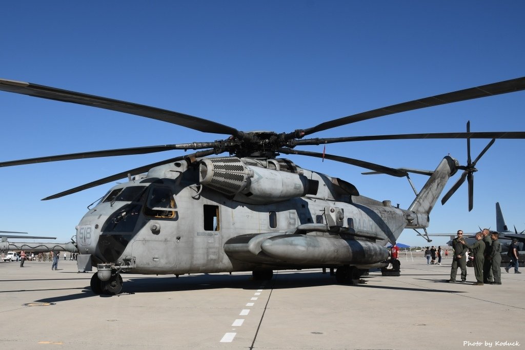 US Marine HMH-462 CH-53E (162518)@Yuma_1_20180317.jpg