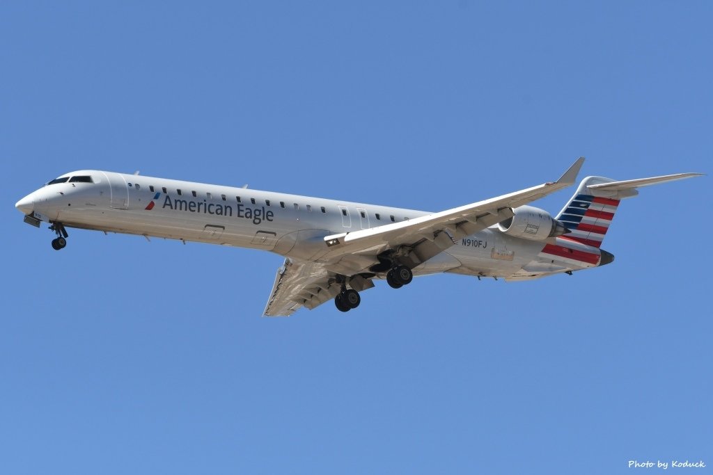 American Eagle (Mesa Airlines) Bombardier CRJ-900ER (CL-600-2D24)(N910FJ)@TUS_1_20180320.jpg