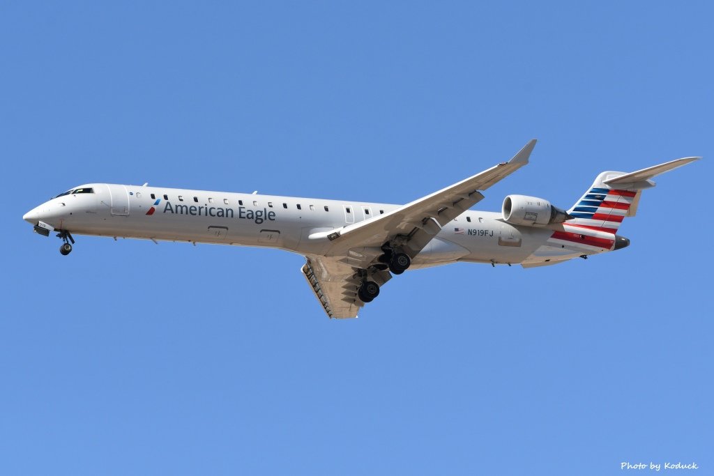 American Eagle (Mesa Airlines) Bombardier CRJ-900ER (CL-600-2D24)(N919FJ)@TUS_1_20180320.jpg