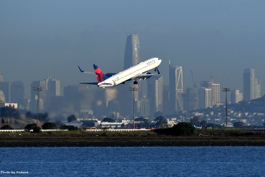 Delta Airlines B737-932ER (N870DN)@SFO_1_20180323.JPG