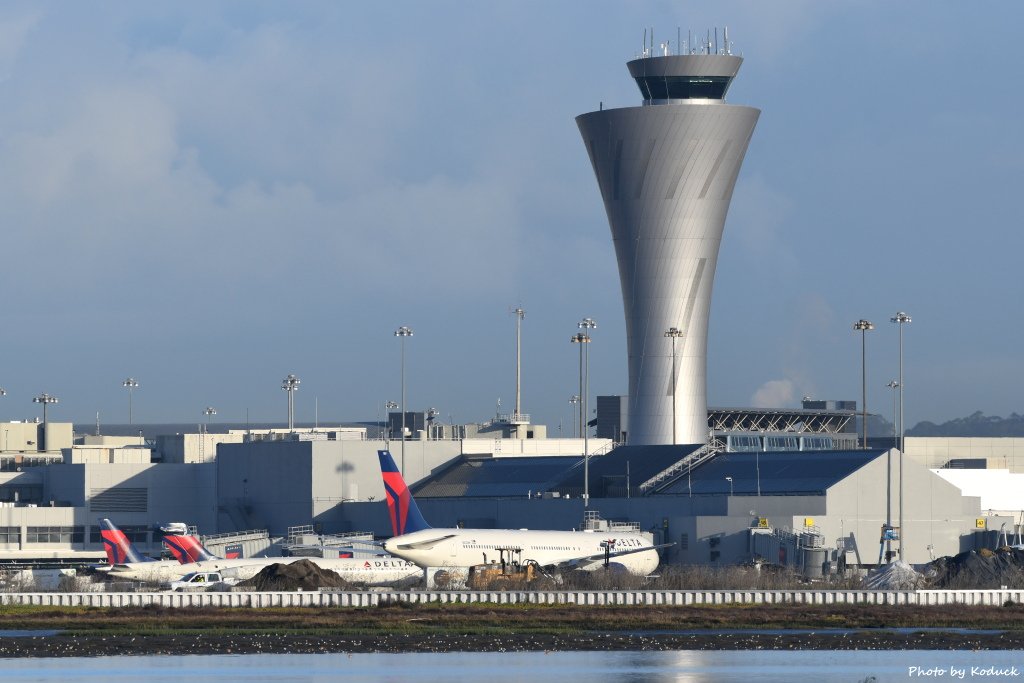 SFO Airport_3_20180323.JPG