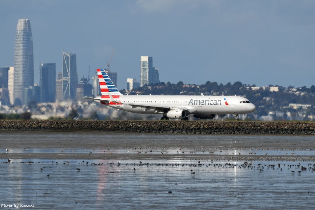 American Airlines A321-231(WL)(N103NN)@SFO_1_20180314.JPG