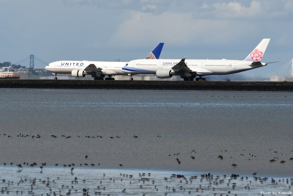 China Airlines A350-941(B-18903)@SFO_2_20180314.JPG