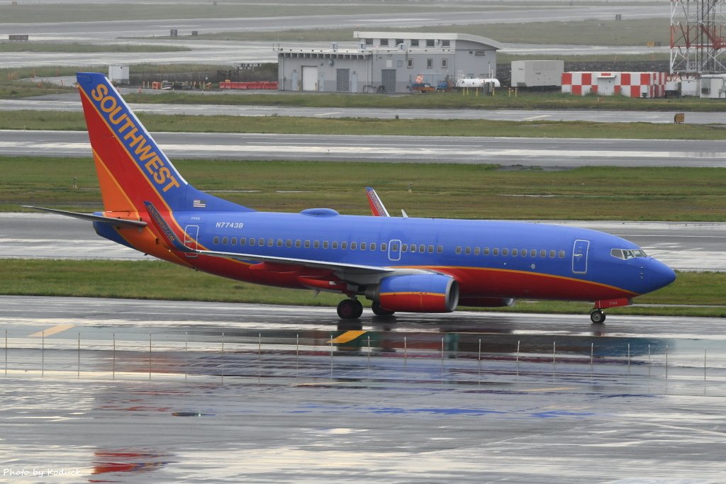 Southwest Airlines B737-7BD(WL)(N7743B)@SFO_1_20180314.JPG