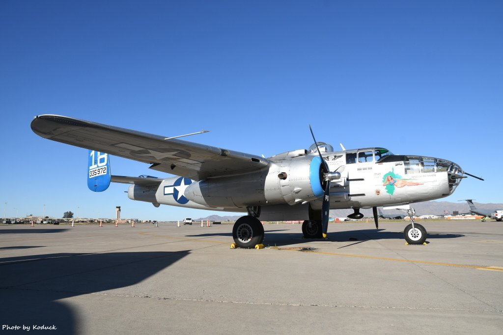 Commemorative Air Force North AmericanTB-25N Mitchell(N125AZ)@Luke AFB_1_20180318.JPG