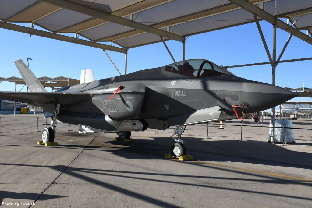 JASDF F-35A(69-8701)@Luke AFB_1_20180318.JPG