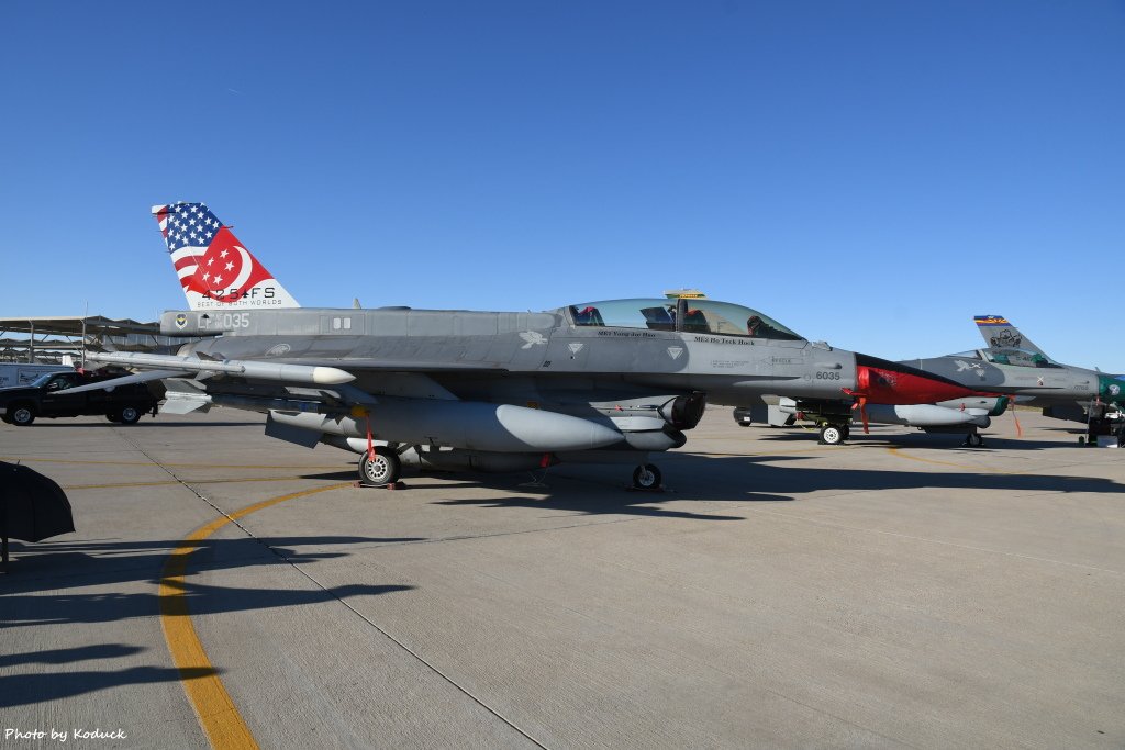 Singapore Air Force F-16D(96-5035)@Luke AFB_1_20180318.JPG