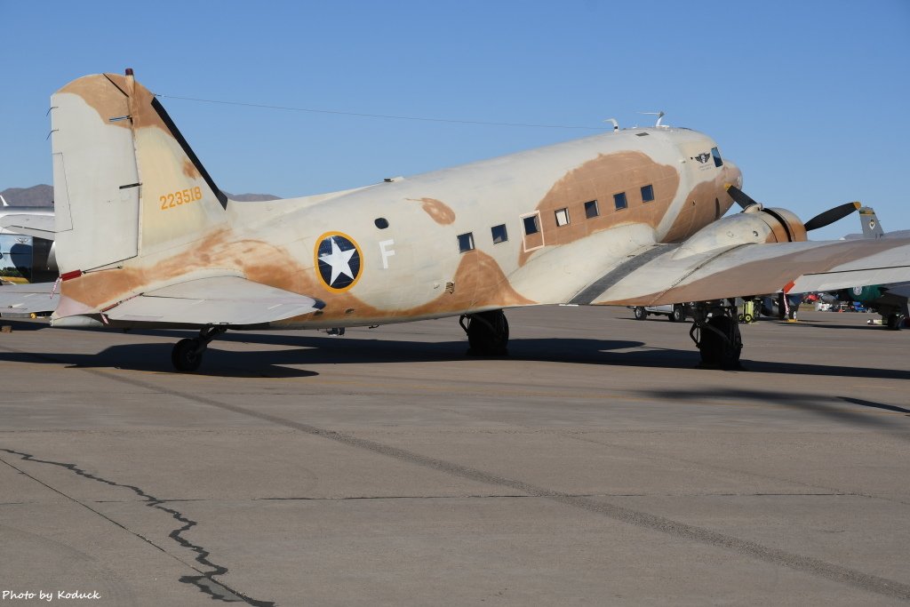 USAF Douglas C47A 42-23518@Luke AFB_1_20180318.JPG