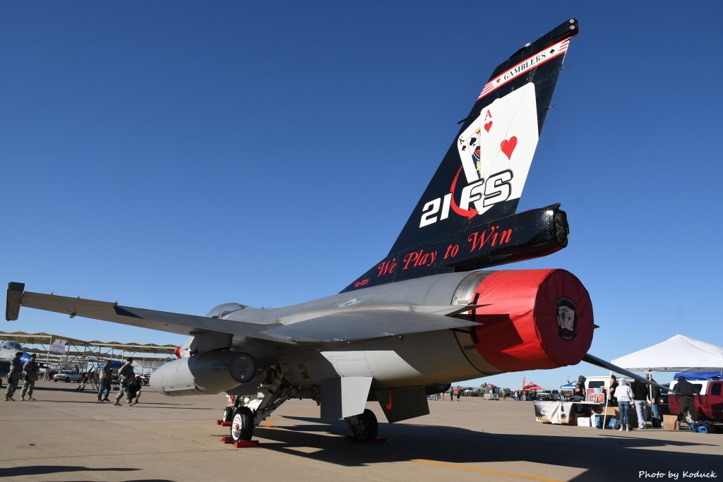 USAF F-16A(93-0721)@Luke AFB_7_20180318.JPG