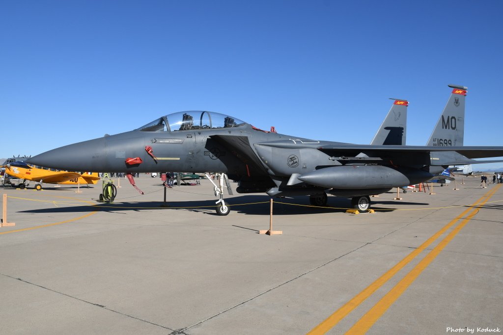 USAF McDonnell Douglas F-15E Strike Eagle(88-1699)@Luke AFB_1_20180318.JPG