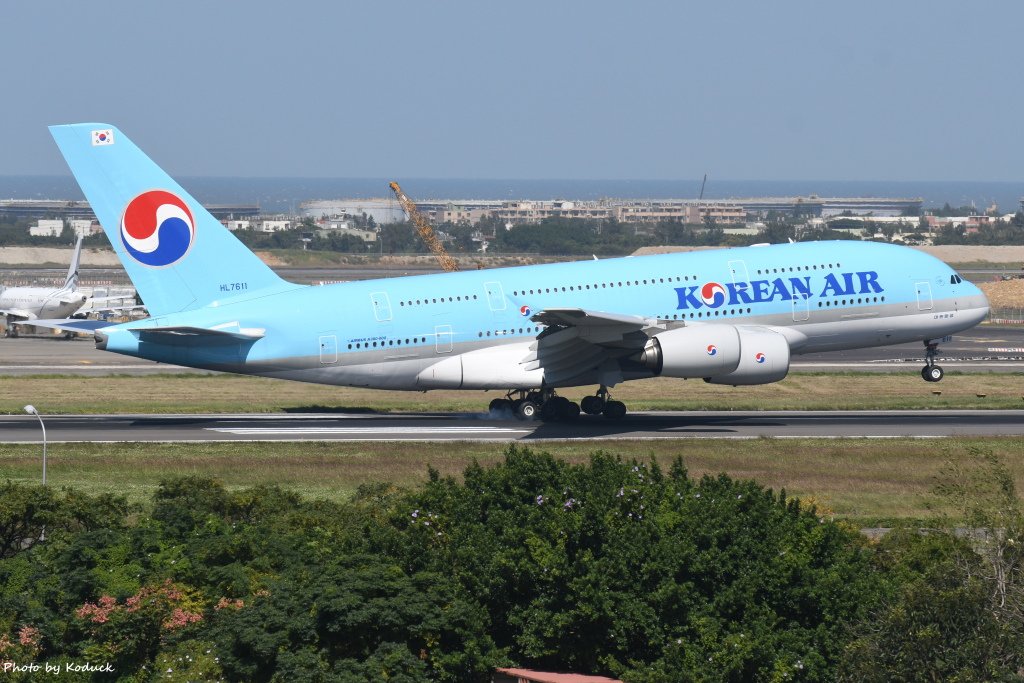 Korean Airlines A380-861(HL7611)@RCTP_2_20181029.JPG