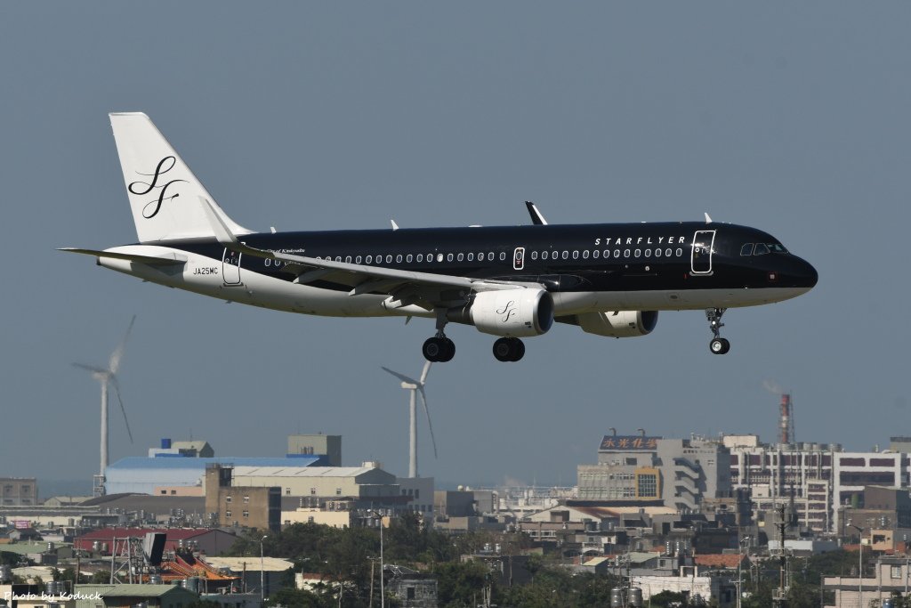 Starflyer A320-214(WL)(JA25MC)@RCTP_1_20181029.JPG