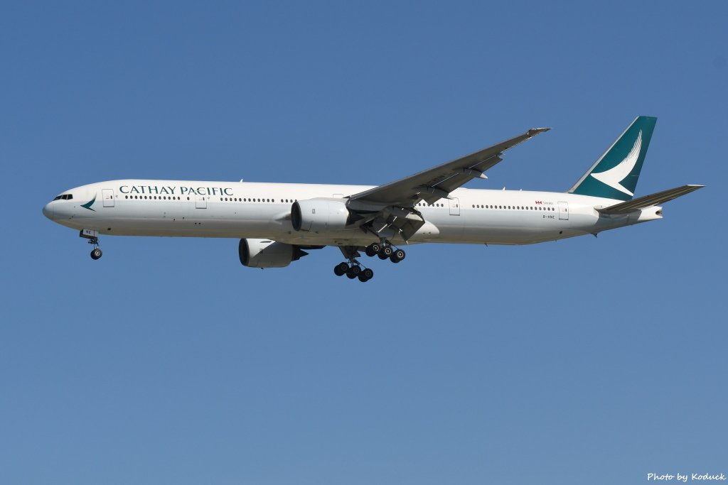 Cathay Pacific B777-367(B-HNE)@RCTP_1_20190806.JPG