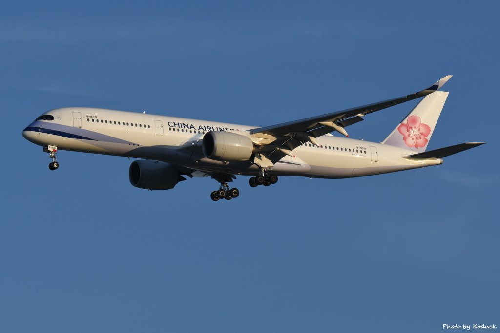 China Airlines A350-941(B-18910)@RCTP_1_20190806.JPG