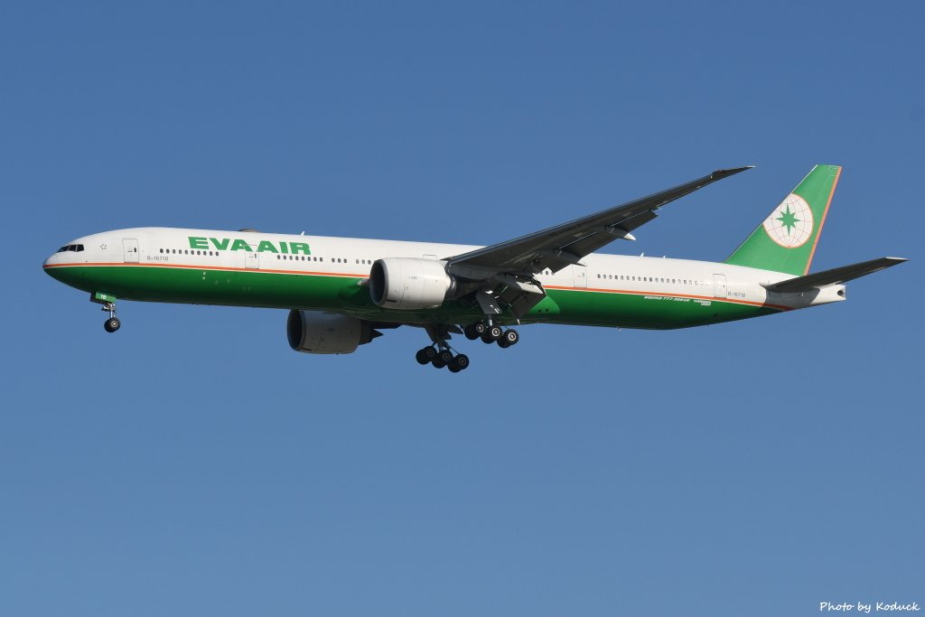 EVA Airways B777-35E(ER)(B-16718)@RCTP_1_20190806.JPG