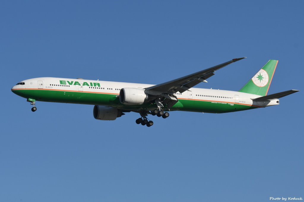 EVA Airways B777-35E(ER)(B-16721)@RCTP_1_20190806.JPG