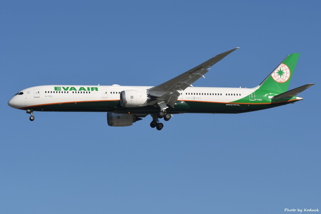 EVA Airways B787-10 Dreamliner(B-17802)@RCTP_1_20190806.JPG