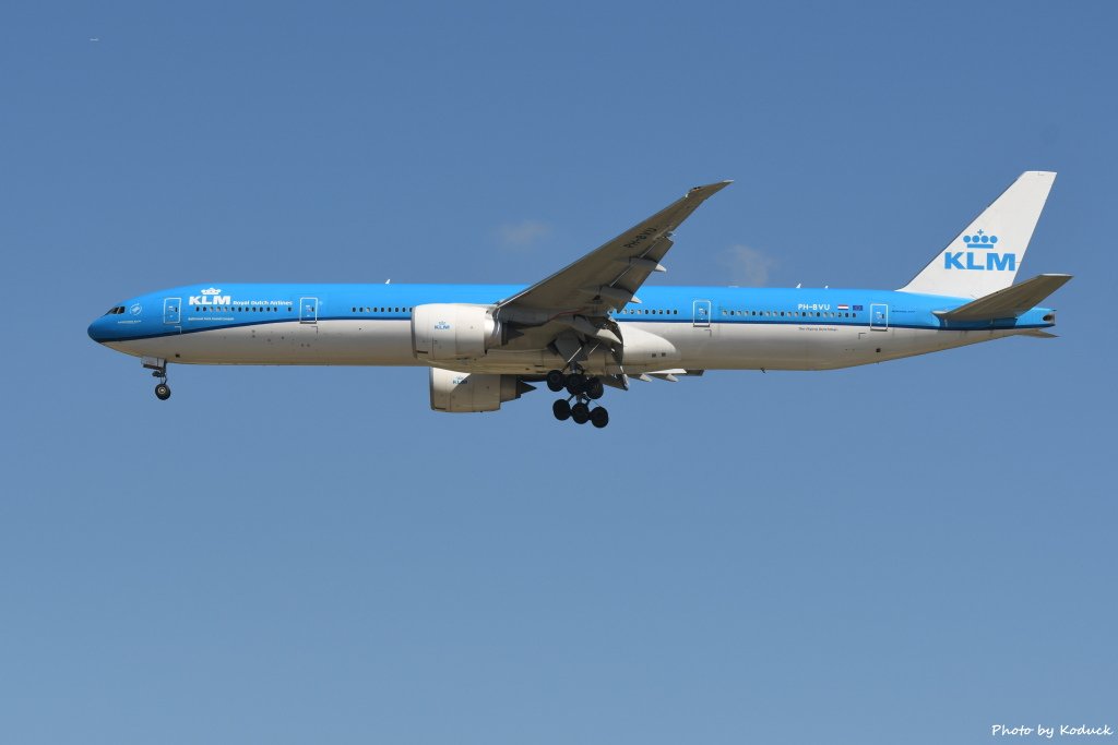 KLM Royal Dutch Airlines B777-306(ER)(PH-BVU)@RCTP_1_20190806.JPG