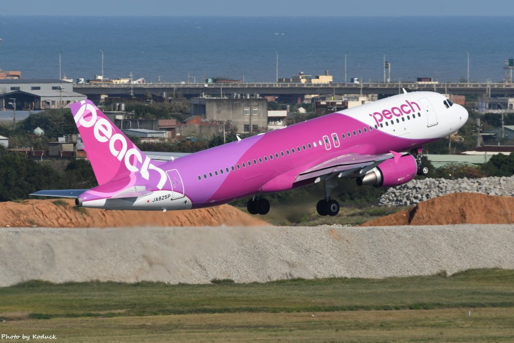 Peach Airbus A320-214(JA825P)@RCTP_1_20200102.JPG