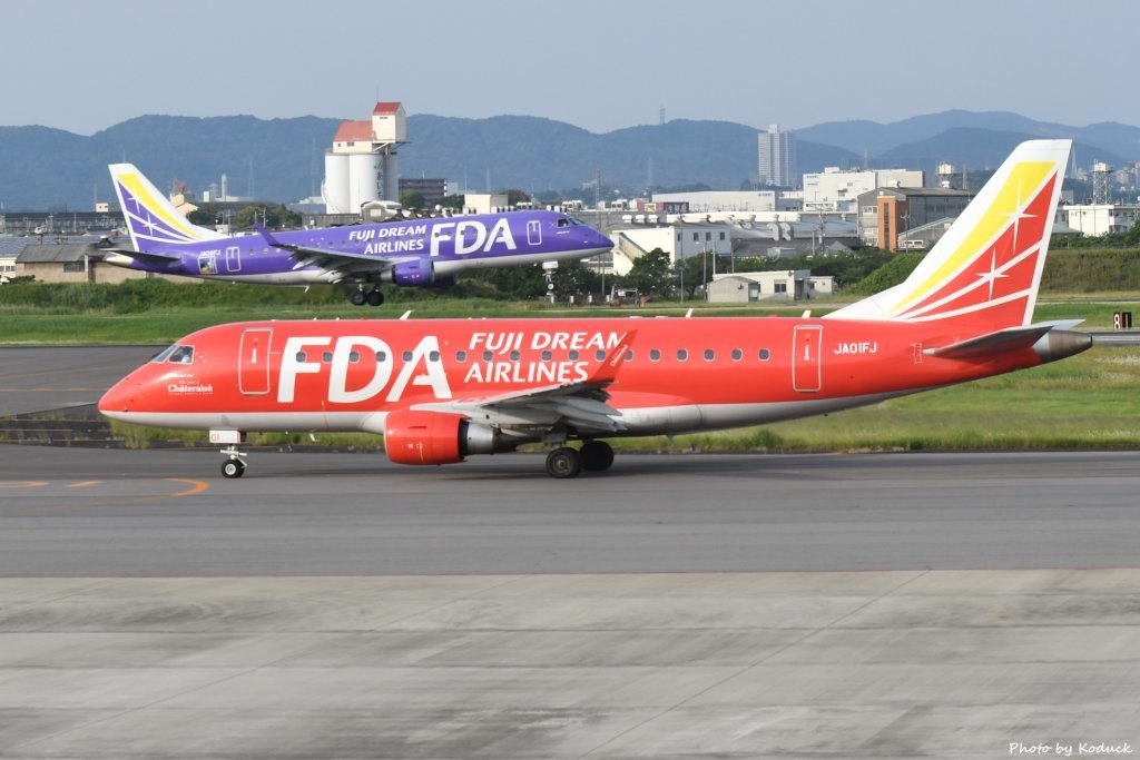 FDA - Fuji Dream Airlines(JA01FJ) Embraer ERJ-170STD@RJNA_3_20190604.JPG