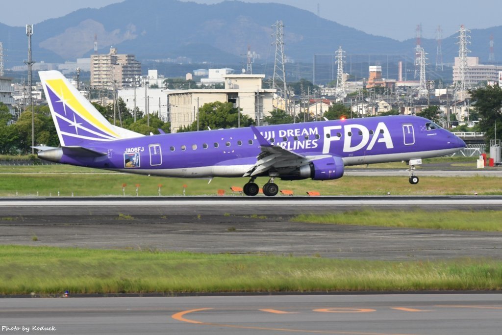 FDA - Fuji Dream Airlines(JA06FJ) Embraer ERJ-175STD@RJNA_2_20190604.JPG