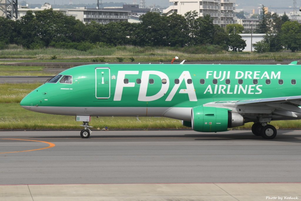 FDA - Fuji Dream Airlines(JA11FJ) Embraer ERJ-175STD@RJNA_4_20190604.JPG