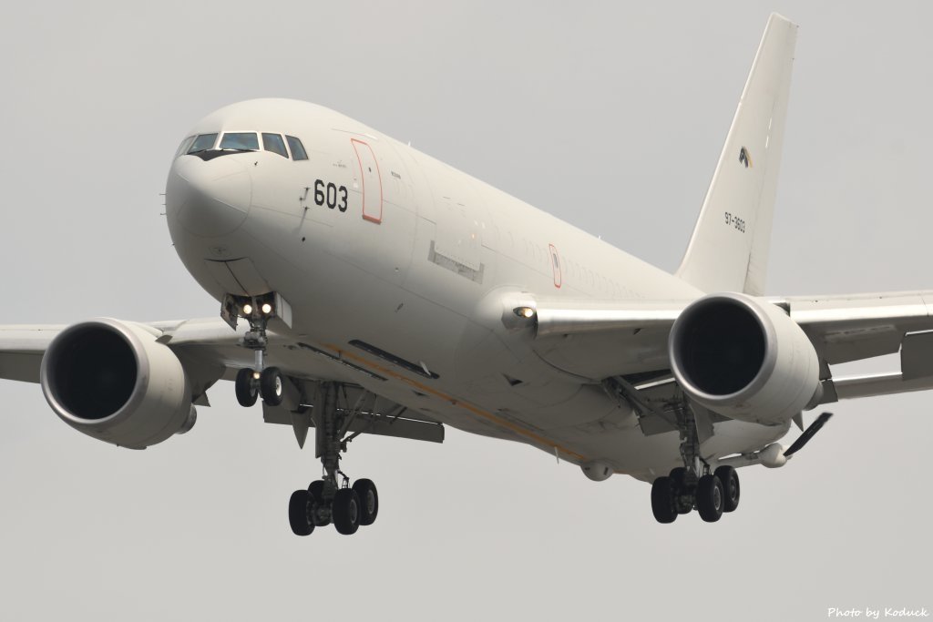 JASDF Boeing KC-767J(97-3603)@RJNA_1_20190604.JPG