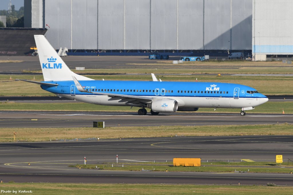 KLM B737-8K2(PH-BXI)@AMS_1_20180718.JPG