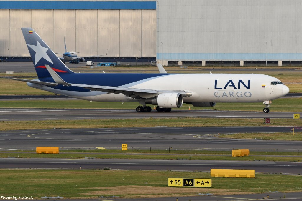 LAN Cargo 767-316F(ER)(N418LA)@AMS_3_20180718.JPG