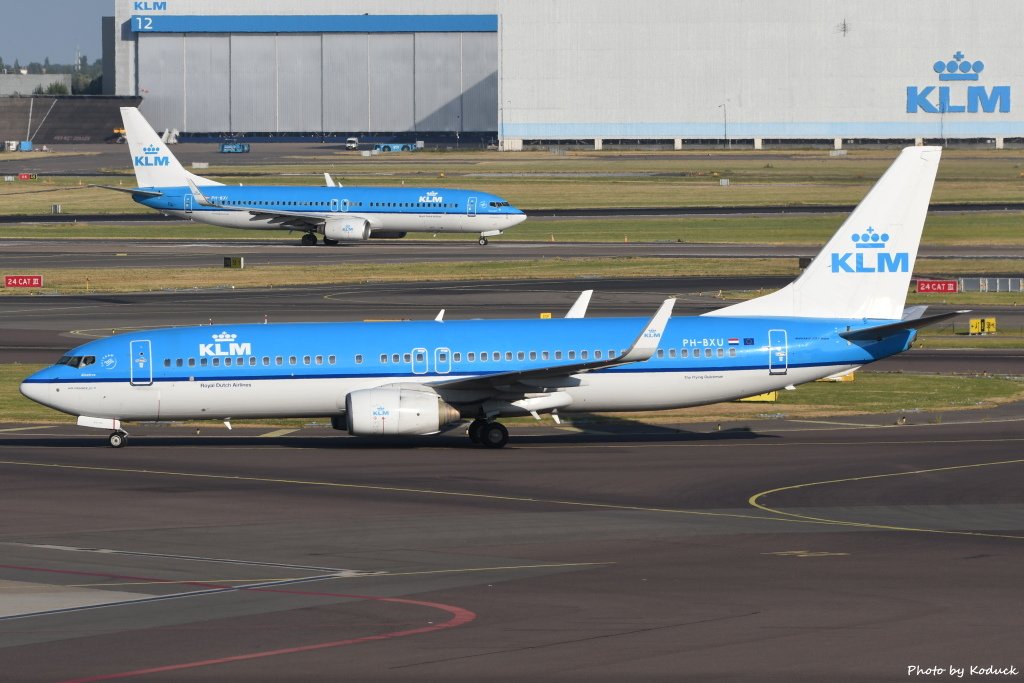 KLM B737-8BK(PH-BXU)@AMS_1_20180718.JPG