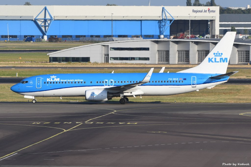 KLM B737-8K2(PH-BXZ)@AMS_1_20180718.JPG