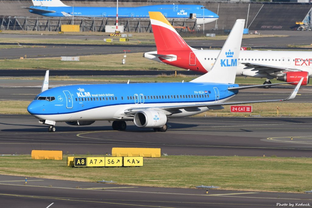 KLM B737-8K2(PH-BGA)@AMS_1_20180718.JPG