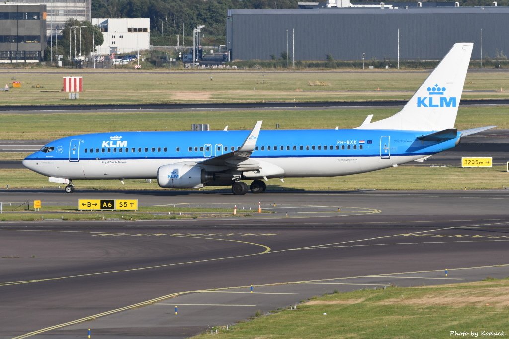 KLM B737-8K2(PH-BXK)@AMS_1_20180718.JPG