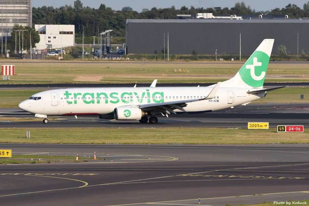 Transavia Airlines B737-8K2(PH-HZW)@AMS_1_20180718.JPG