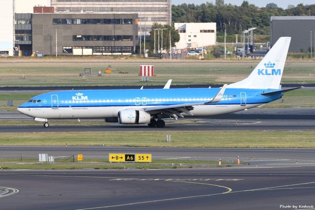 KLM B737-8K2(PH-BXE)@AMS_1_20180718.JPG