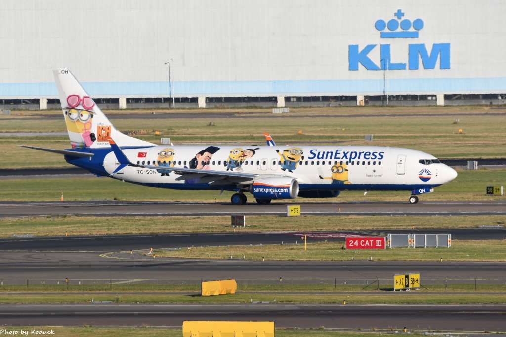 Sun Express B737-8HC(WL)(TC-SOH)@AMS_2_20180718.JPG