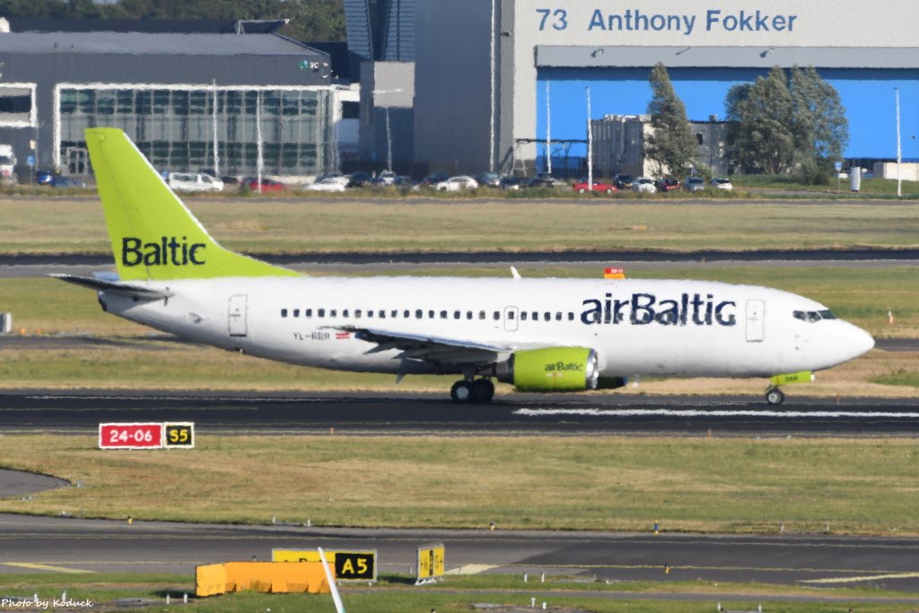 Air Baltic B737-31S(YL-BBR)@AMS_1_20180718.JPG