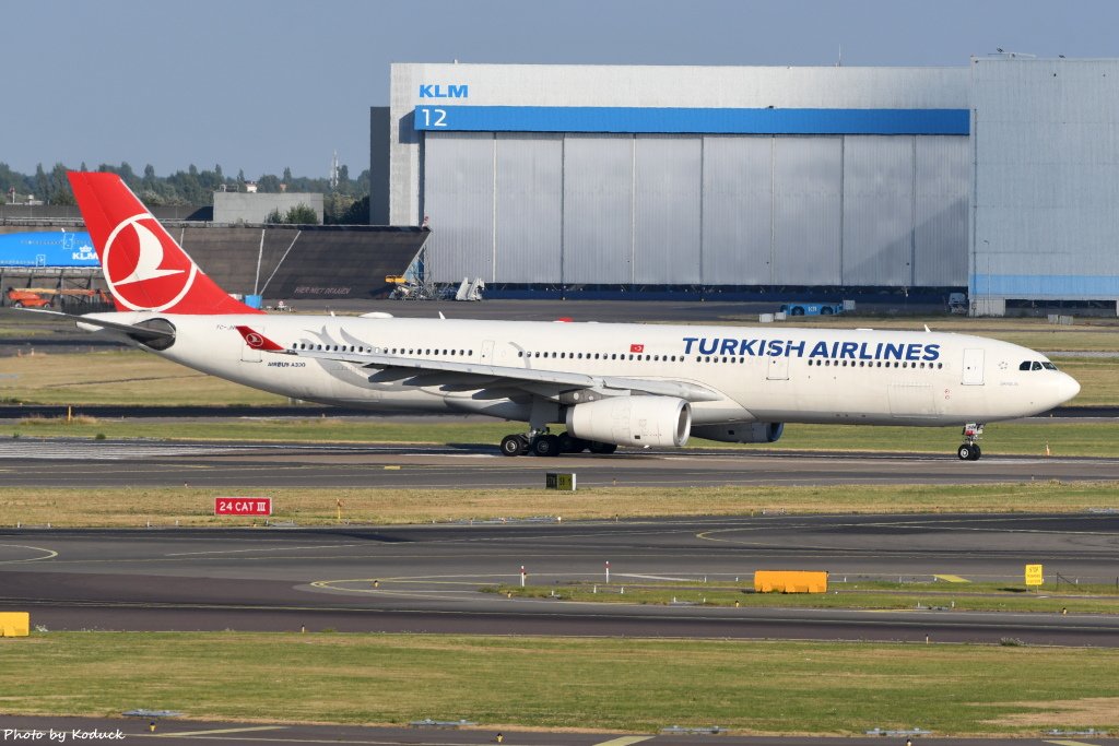 Turkish Airlines A330-343(TC-JNM)@AMS_1_20180718.JPG