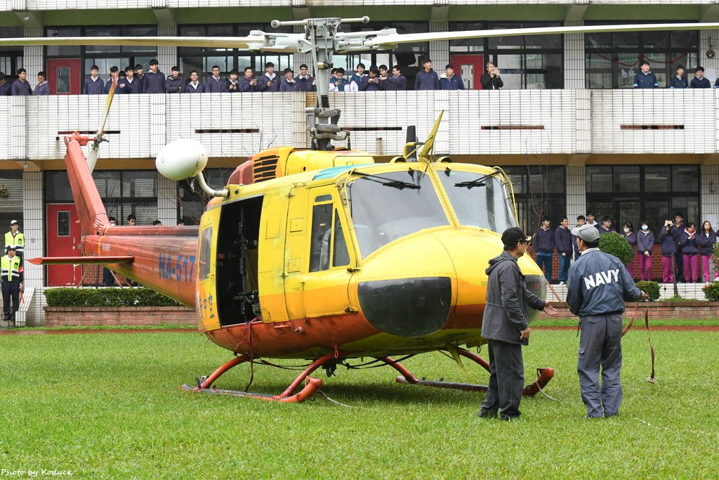 Taiwan National Airborne Services Corps UH-1H(NA-517)@滬江高中_13_20171212.JPG