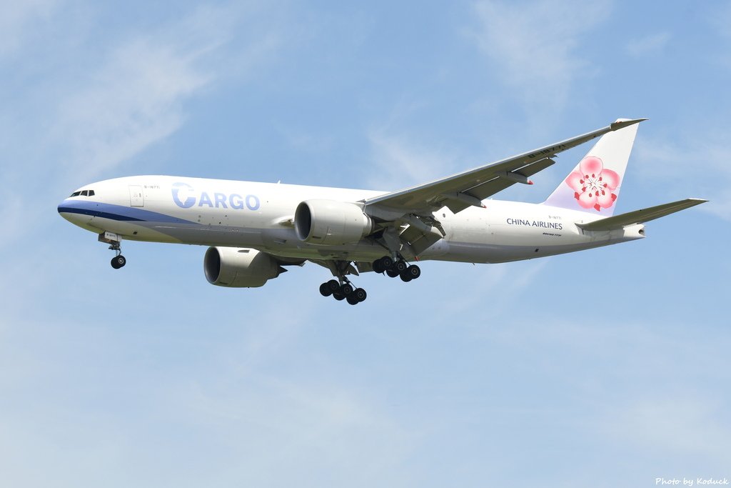 China Airlines B777-F(B-18771)@RCTP_1_20210627.JPG